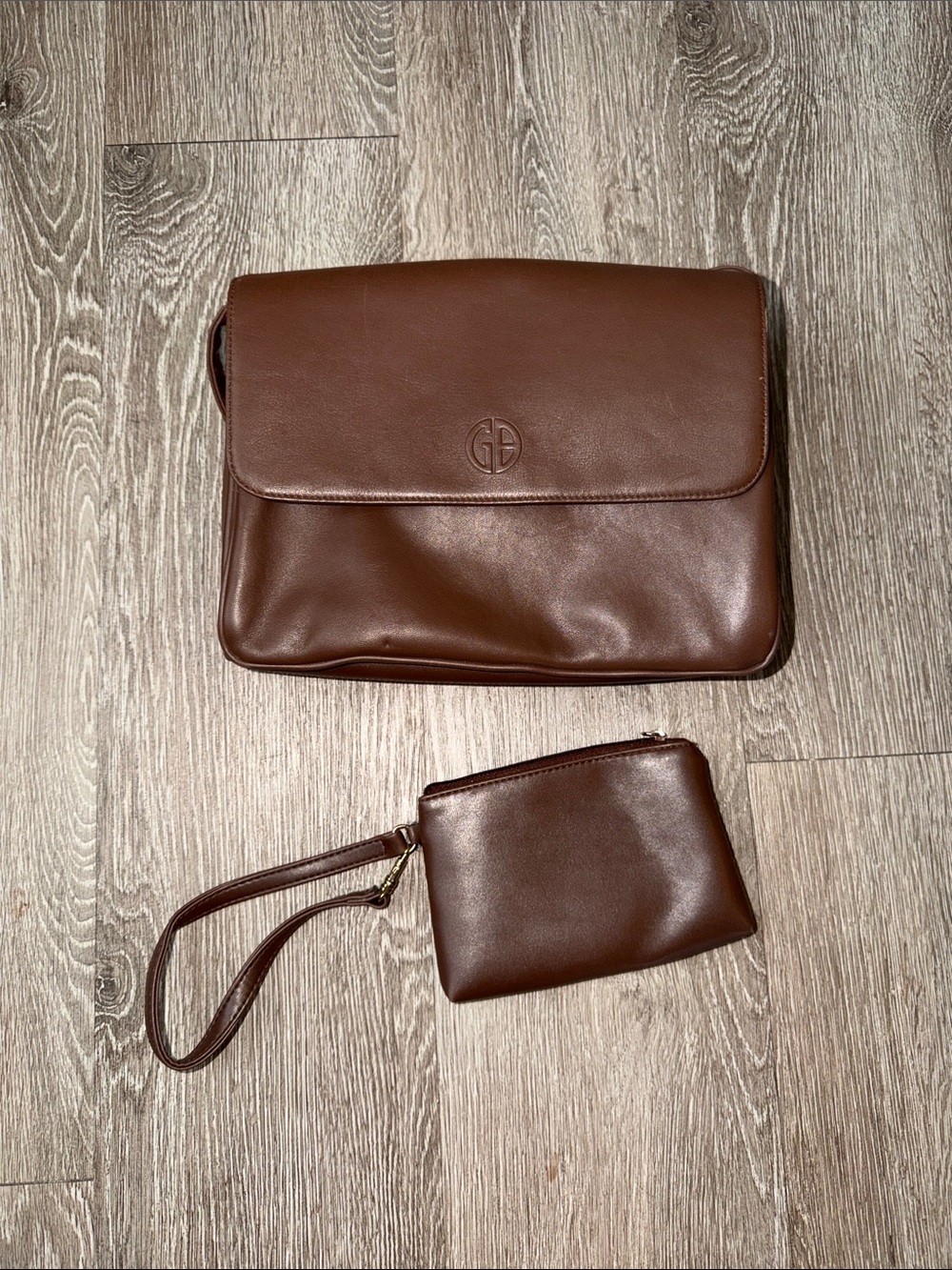 Giani Bernini Chocolate Brown Leather Shoulder Bag Wristlet minimalist classy